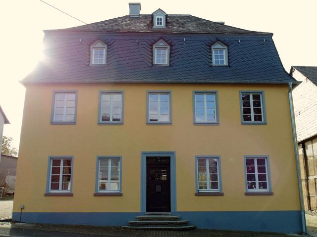 Das gelbe Ferienhaus