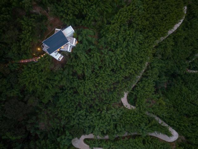 Jianglu Yalugu Hotel