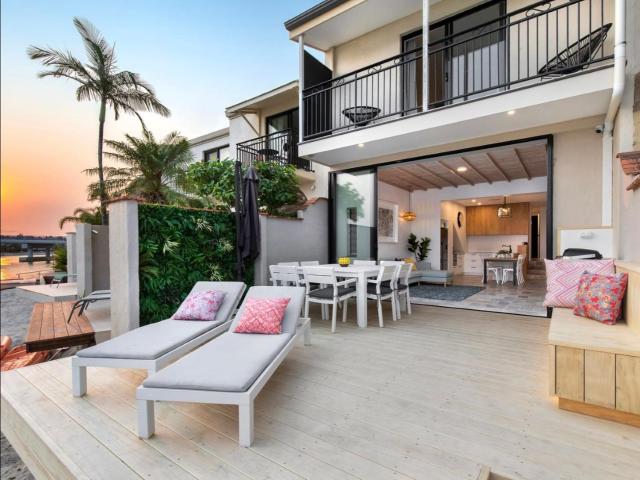 Serene Riverside Escape, Noosa Heads