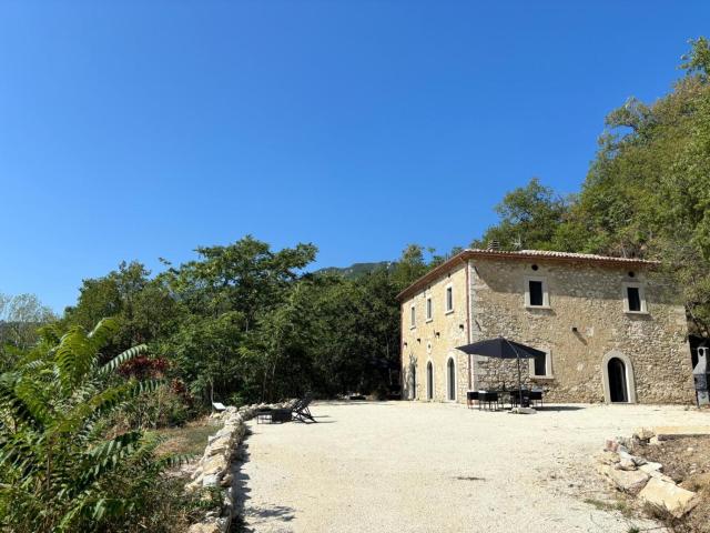 Abruzzo Farmhouse with Spectacular Views