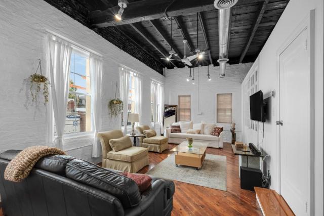 Modern 1bed Loft In Historic Germantown