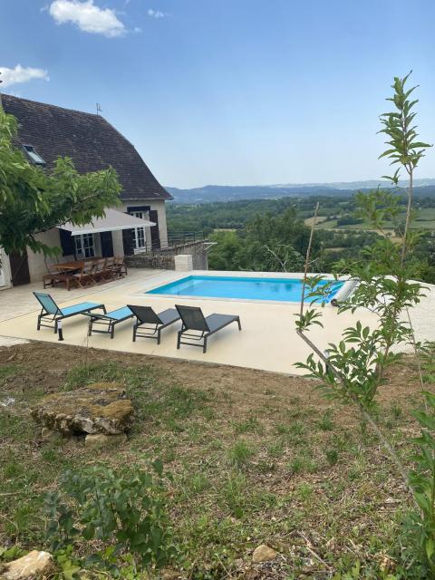 Maison entre lot et Correze panorama exceptionnel