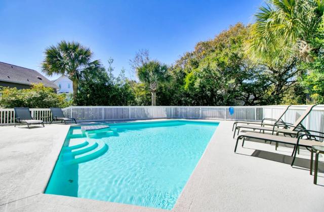 12 Dunecrest Lane by AvantStay 2 Mins to Beach w Pool BBQ