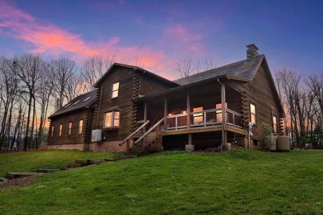 Secluded Forest Cabin Retreat with Pool & Hot Tub home