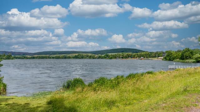 BohnApartments Juwel am See, mitten in der Natur - gratis Parkplatz - Kamin - WLAN - Nähe Erfurt