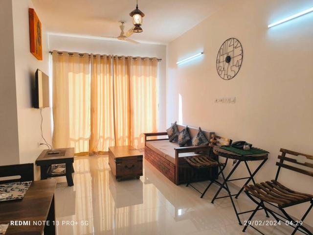 Good Stay 2 BHK With Pool View Apartment 6km from Airport, -805