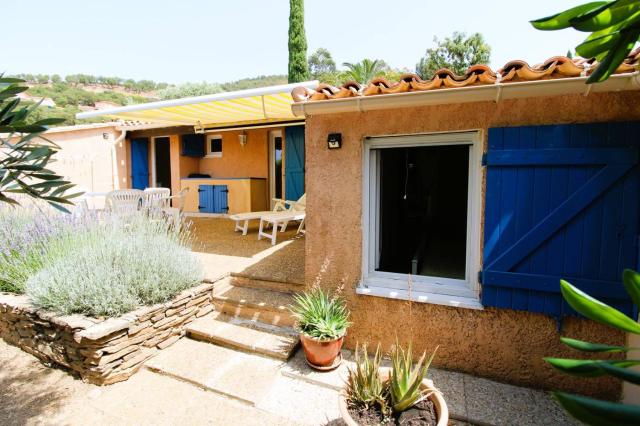 Mazet Mireille climatisé pour 4 personnes avec tennis et piscine à La Londes-Les-Maures