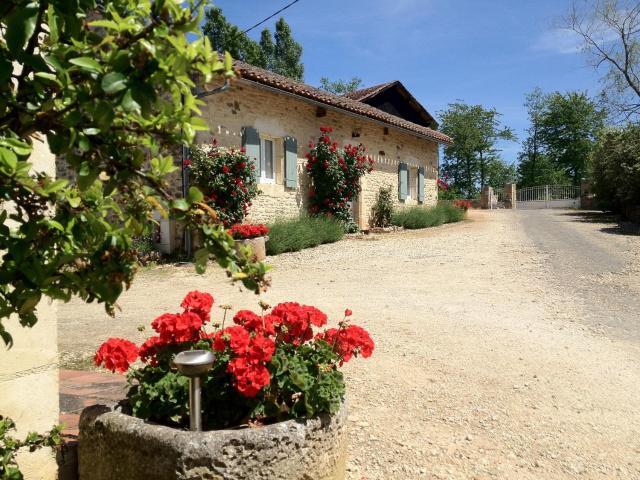 Le gîte de Pouzatel proche Château de Bonaguil