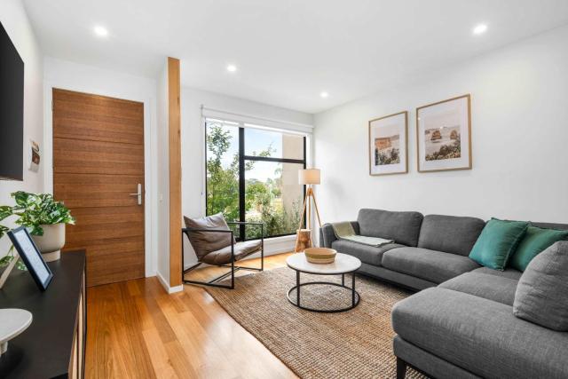 2BR Torquay Gem