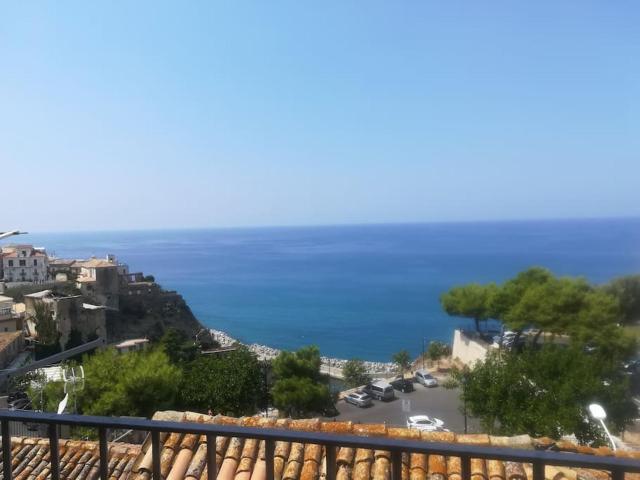 Italy, Calabria, PIZZO rent apartment 2 room