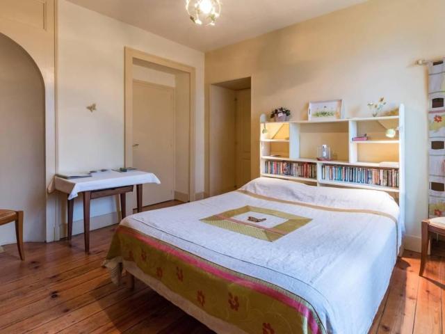 Chambre double de charme avec wifi dans village au bord de l'Ognon - FR-1-583-251