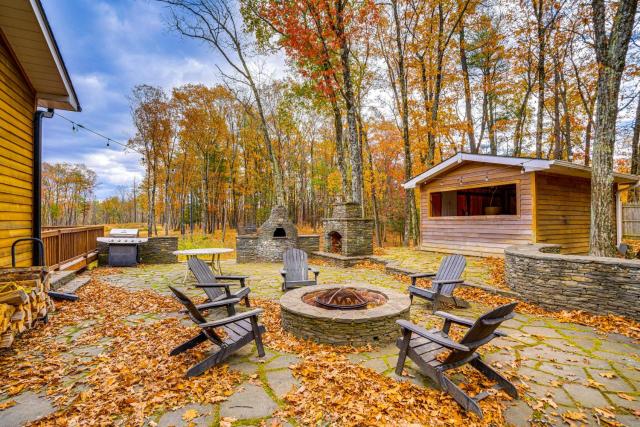 Private Hot Tub on 10 Acres Cozy Catskill Getaway