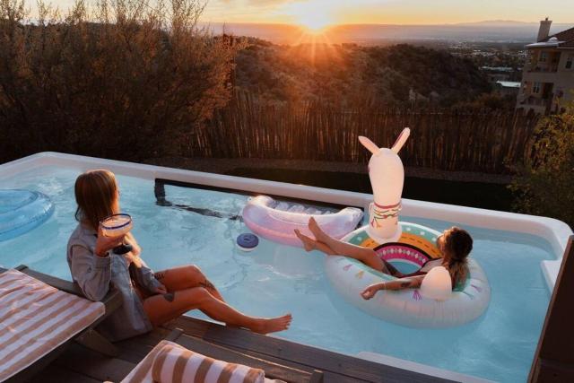 BEST VIEWS in Albuquerque with hot tub and pool