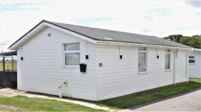 3 Bedroom Detached Holiday Chalet SouthShore Park