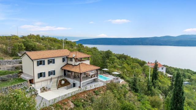 Villa Antonia - Private Pool & Panorama Kvarner View