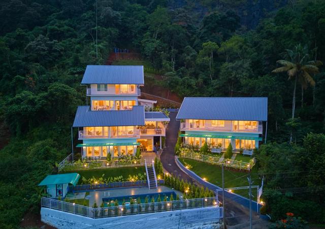 Ice Mist Munnar By VOYE HOMES