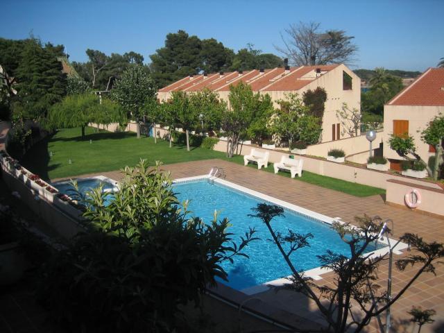 37 sagaro casa con piscina cerca de la playa