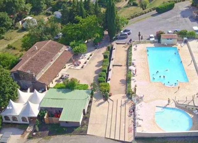 Camping 3 étoiles - Piscine - eed00h