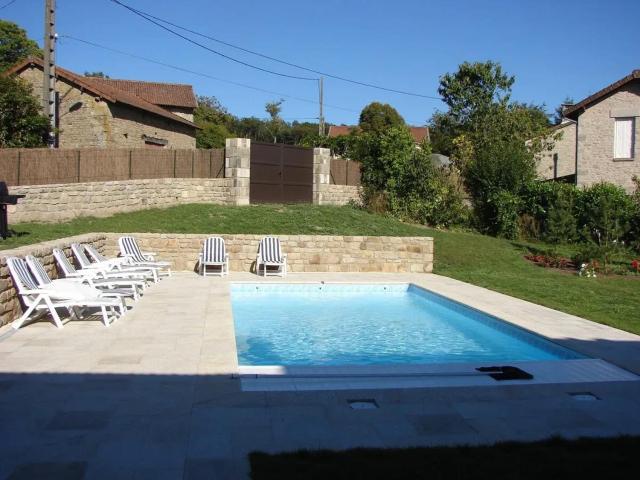 Gite rural renove a Saint Sylvestre 320 m² piscine