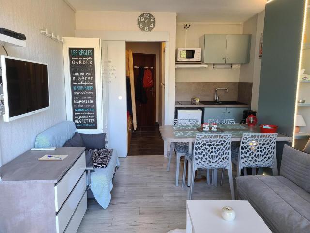 Studio cabine au pied des pistes – 4 pers, balcon - FR-1-689-150