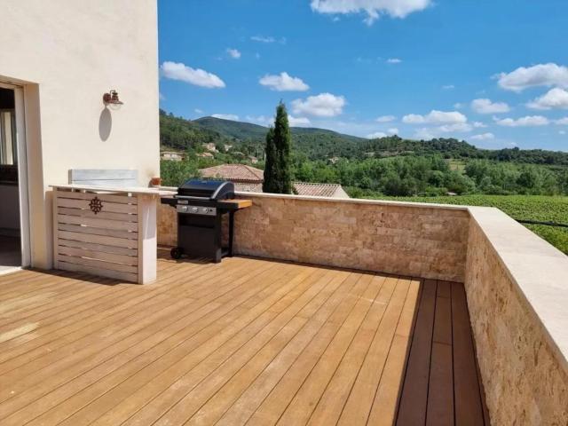 Maison charmante à Roquebrun avec vue sur le lac 100 m²