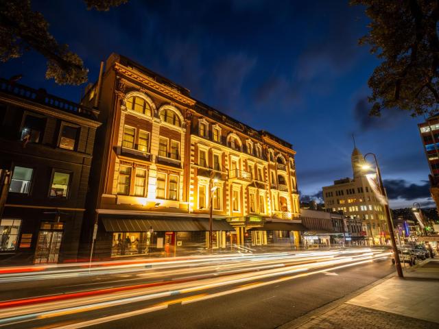 Hadley's Orient Hotel