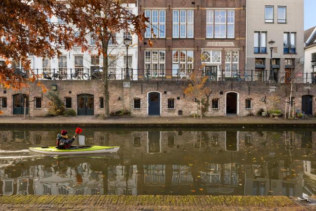 2 Luxurious canal apartments in Utrecht