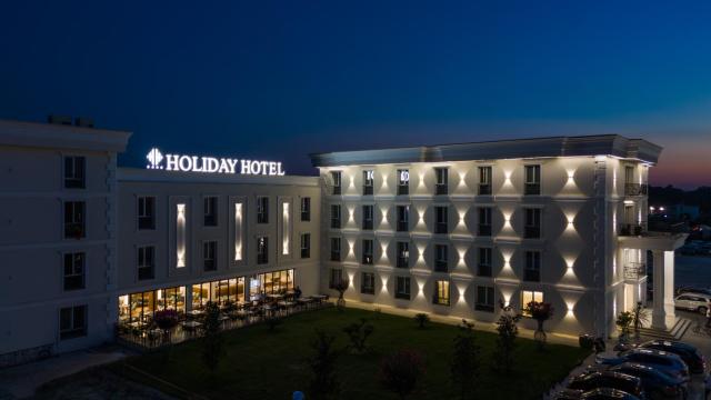 Holiday Hotel