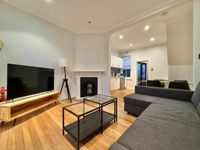 Superb 2 Bedroom House Woolloomooloo NSW