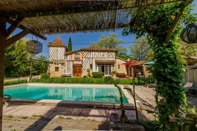 Gîte Le Capricorne avec grande piscine Au cœur du Lot-et-Garonne