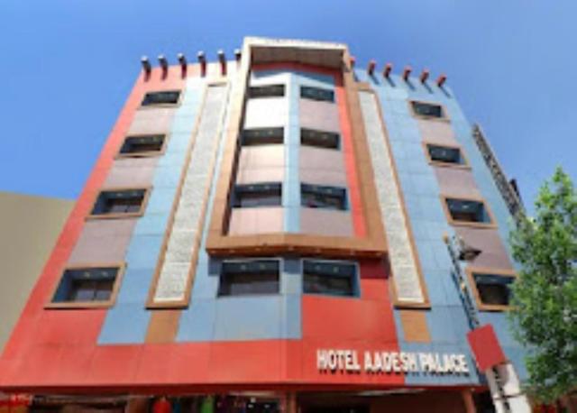 Hotel Aadesh Palace