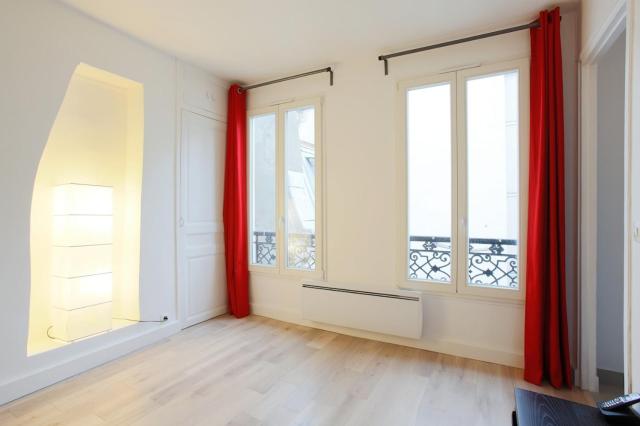 Lovely Apt in Heart of Paris 10min Walk to Louvre