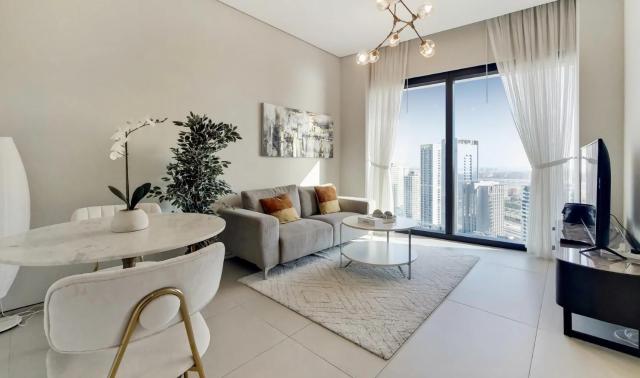 Jumeirah Gate Tower JBR 1BR Apartment