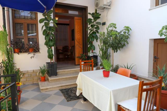 Guest House Veizaj City centre