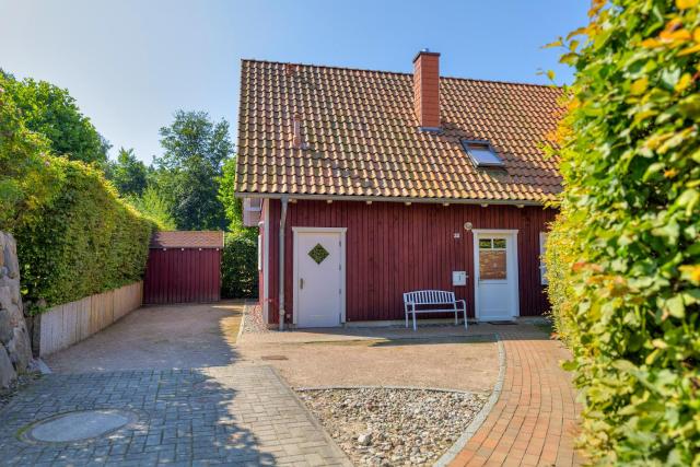 Küstenhaus mit eigener Sauna und Kamin ca 400 vom Ostseestrand