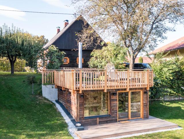 Das Ferienhaus mit Sauna! Neu renoviertes "Liebler Heimathaus" mit Sauna aus Zirben-Altholz, einer "Styrian Whisky Relaxing Lounge" sowie großer Panoramaterrasse!