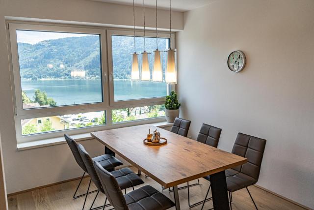 Top 9 Alpe Maritima - Lakeview Apartment mit Bergkulisse