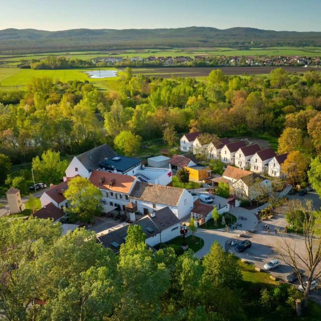 CSELLO MÜHLE OSLIP, Eventlocation, Gastronomie & Nächtigung