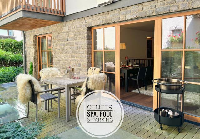 KITZ DELUXE SUITE 1 & 2 im Zentrum mit POOL, eigenem SPA & PARKEN by belle-stay