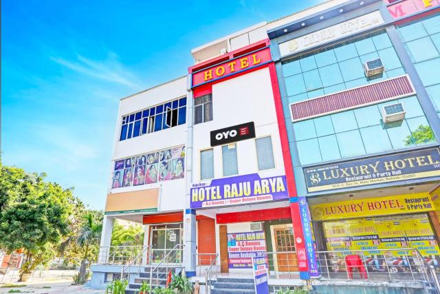 Hotel O Raju Arya