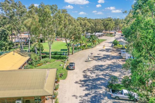 Torrumbarry Weir Holiday Park