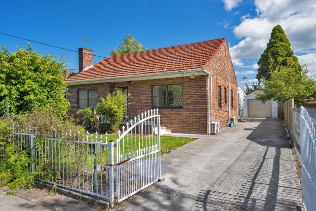 Belmore Brand new renovated 3Br house AC & Parking