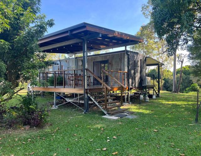 Hinchinbrook Riverview Retreat