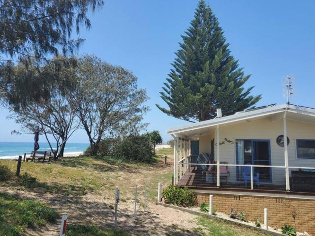 Beach House on the Dunes - Surf, Sand & Serenity