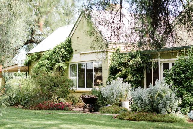 Corowa Oakleigh Hideaway