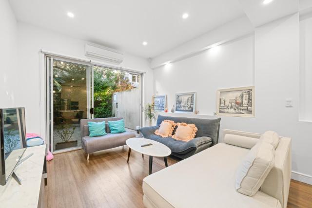 Oasis 4BR House & Darling Harbour&Casino-7 mins walk