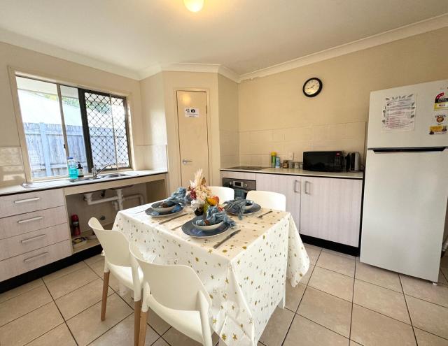 Affordable 3-Bedroom Grannyflat in Coopers Plains