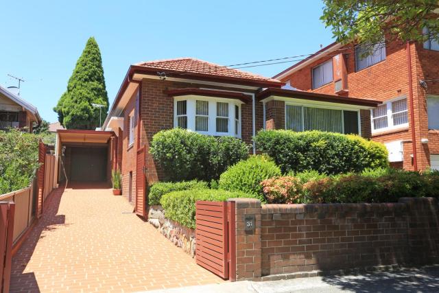 Sydney, Bexley North holiday home 3bedrooms, free parking, close to Train station and CBD