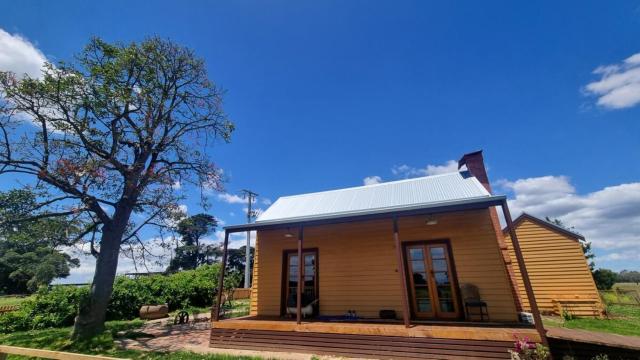 Myrtlebank Cottage Farmstay