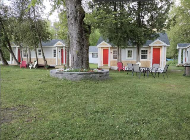 Saratoga Cabins